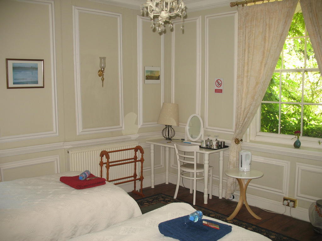 Rothmans B&B Chelmsford Rum bild
