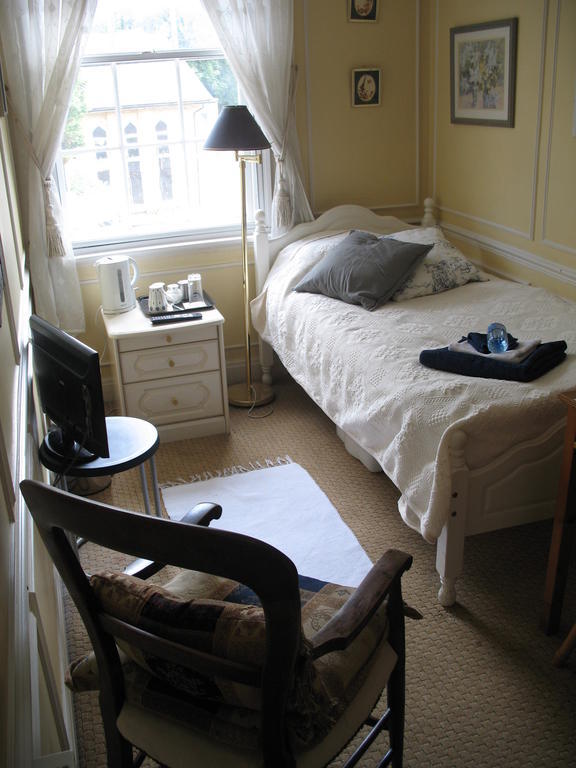 Rothmans B&B Chelmsford Rum bild