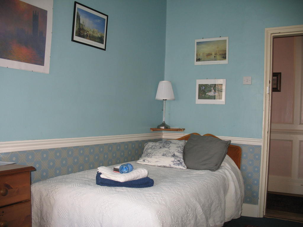 Rothmans B&B Chelmsford Exteriör bild